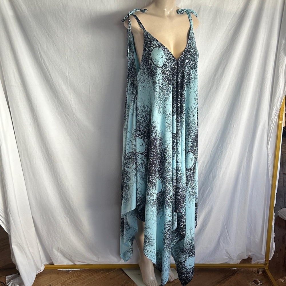 Chic Asymmetrical Blue and Black Dress